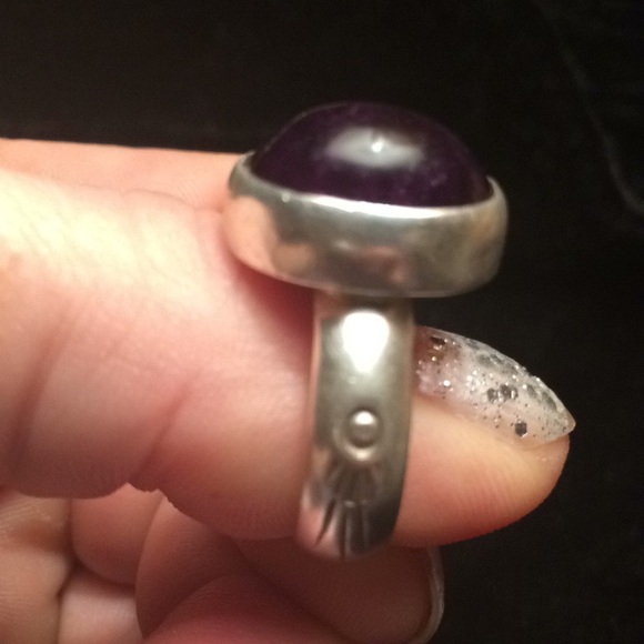Beautiful Raw purple Amethyst Ring - Picture 4 of 4